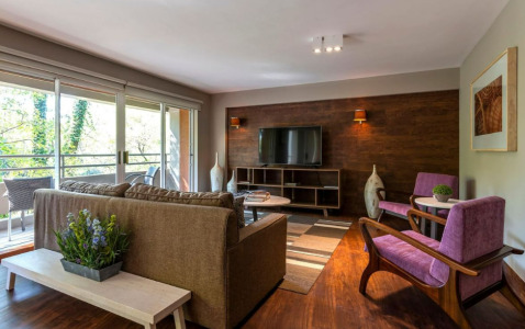 Aristoteles Apartments