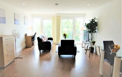 Kingston Riverside Apartments