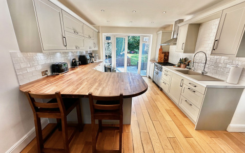 Pine Tree Hill Accommodation