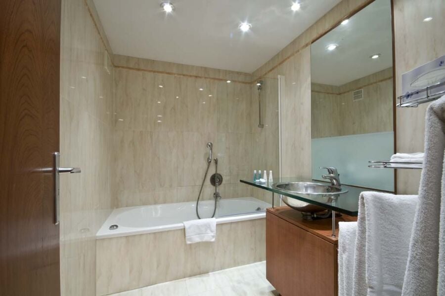 Bathroom, Serviced Apartments, B-aparthotel Mongomery, Brussels