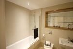 The Chandlers Serviced Apartments in Leeds, Bathroom