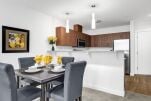 Dining Area and Kitchen, Cielo Serviced Apartments, Seattle, Washington