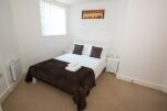 Projection West Serviced Apartment, Bedroom, Reading