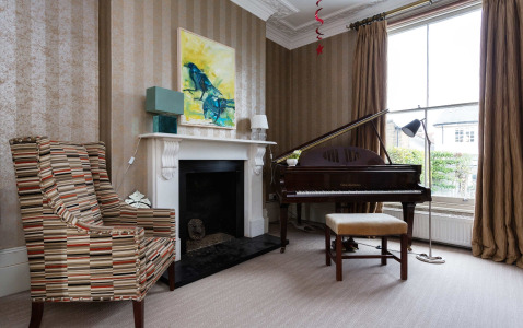 Salcott Road Apartment