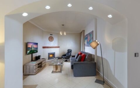 Villa Cortina Apartments