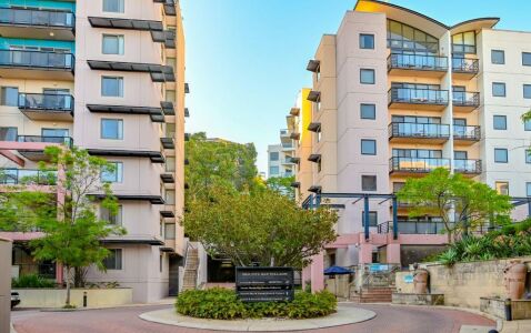 Mounts Bay Perth Apartment Hotel