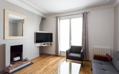 Rue de Bassano 56/20