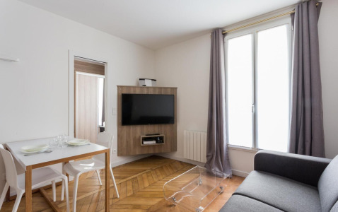 Rue de Turin Corporate 80/29