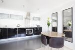 Kitchen, Vizion Serviced Apartments, Milton Keynes