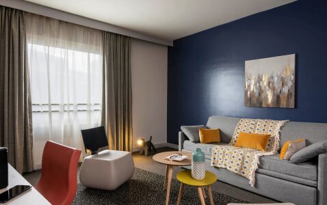 La Defense Esplanade Apartments