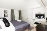 Bedroom, Crescent Lane Serviced Accommodation, Bath