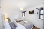 Jersey Road Accommodation
                                    - Newham, East London