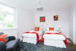 Bedroom, Hatfield House Serviced Accommodation, Bath