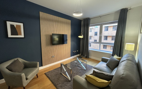 Ingram Street Apartment