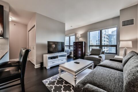 Living Area, AMLI River North Serviced Apartments, Chicago