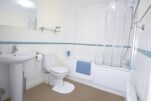 Bathroom, Pigg Lane Serviced Apartments, Norwich