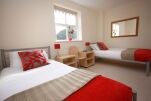 Twin Bedroom, Bevan Gate Serviced Apartments, Bracknell