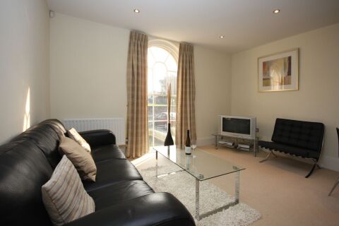 Living Area, Eldon Lodge Serviced Apartments, Reading