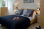 Bedroom, Darwin Place Serviced Apartments, Bracknell