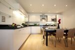 Kitchen/Dining Area, The Meridian Serviced Apartments, Reading