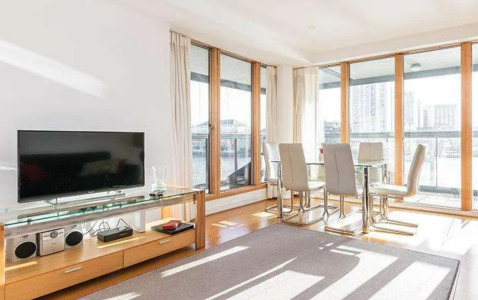 Hanover Dock Apartment