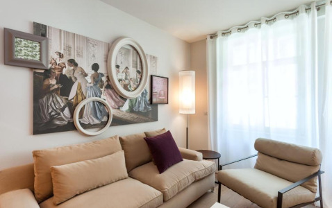 Guillaume Suite Apartments