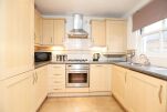 Kitchen, Packington Place Serviced Apartment, Leamington Spa