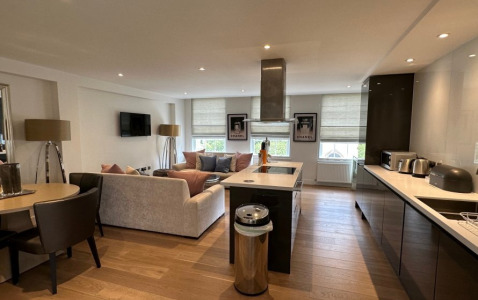 High Street Apartment