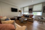 High Street Apartment
                                    - Windsor, Berkshire