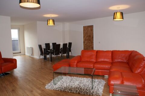 Living Area, The Pinnacle Serviced Apartment (SL), Northampton