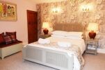 Bedroom, Market Place Cottage Serviced Accommodation, Woodstock