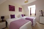 Twin Bedroom, Osprey Avenue Serviced Apartments, Bracknell