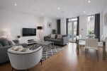 Walpole Court Apartments
                                    - Ealing, West London
