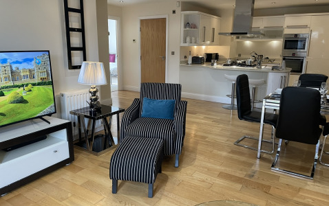 Little Acre Apartment