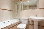 Bathroom, Rydon Mews Serviced Accommodation, Wimbledon, London