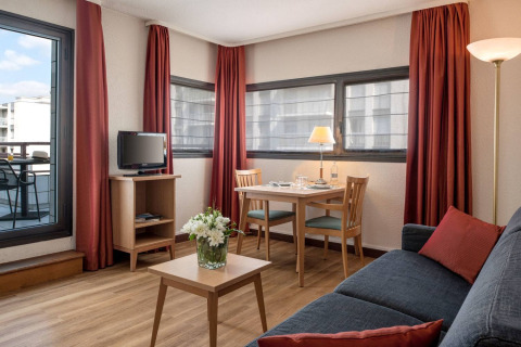 Living Area, Austerlitz Serviced Apartments, Paris