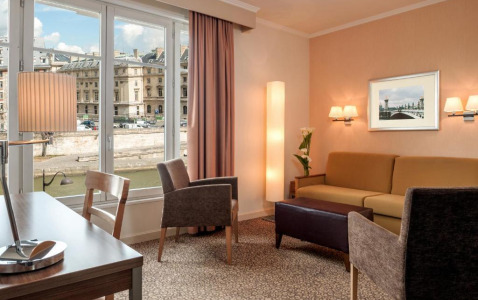 Saint Germain des Pres Paris Apartments