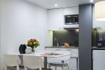 Kitchen and Dining Area, Thomassin Serviced Apartments, Lyon