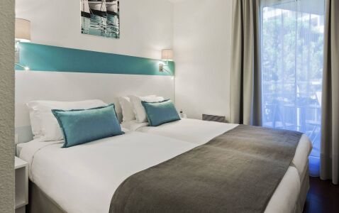 Castellane Apartments