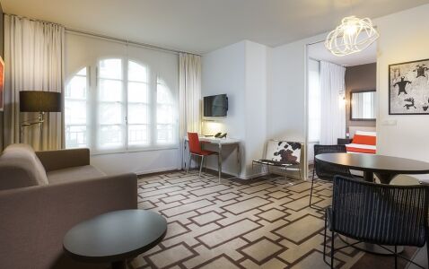 Serris Apartments