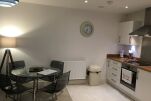 Kitchen and Dining Area, Serra House Serviced Apartment, St. Albans
