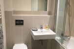 Bathroom, Serra House Serviced Apartment, St. Albans