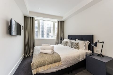 Bedroom, America Square Serviced Apartments, Tower Hill, The City of London
