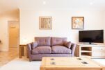 Living Area, Longworth Avenue Serviced Apartments, Cambridge