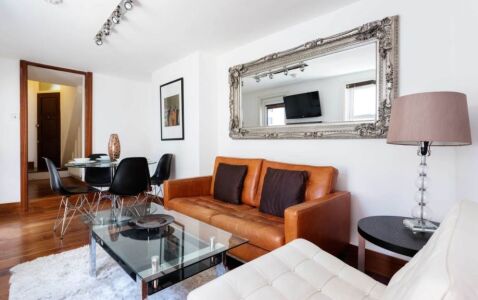 Dalling Road Apartment