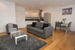 Sussex House Serviced Apartments, Living Room, Reading