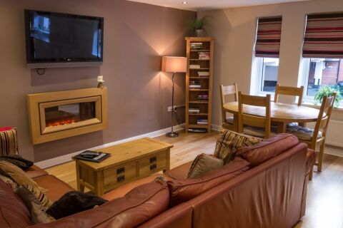Living Area, The Sapphire Suite Serviced Apartment, Birmingham