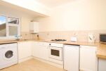 Kitchen, Beaumont House Serviced Accommodation, Plymouth
